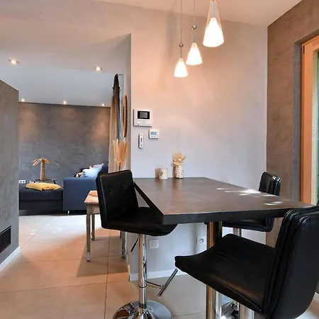Vakantiehuis Contemporain L'hirondelle *