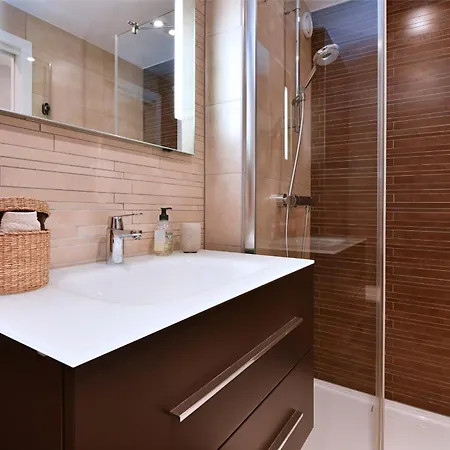 Contemporain L'hirondelle Guemar