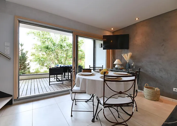 Contemporain L'hirondelle *