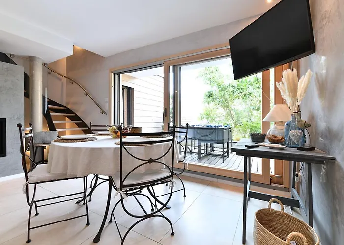 Contemporain L'hirondelle