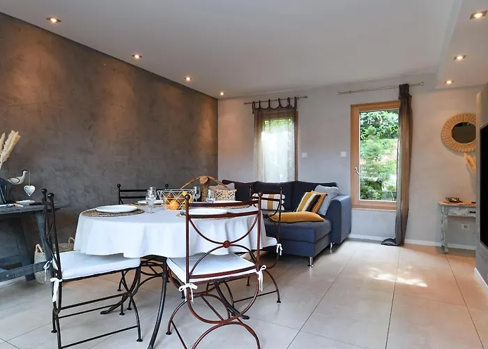 Contemporain L'hirondelle Σπίτι διακοπών Guémar